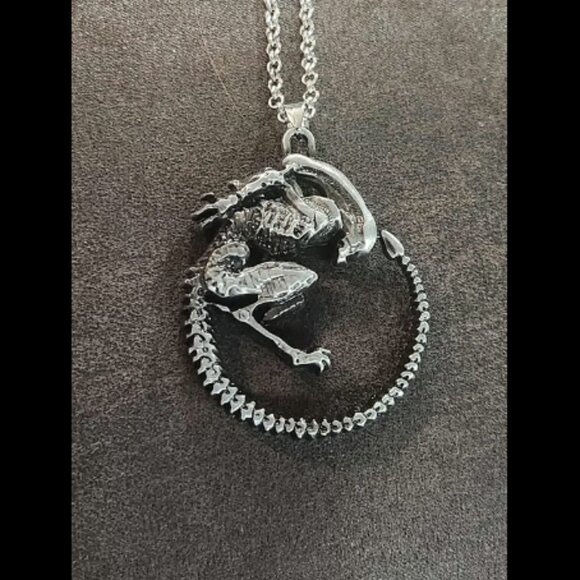 Gunmetal  Alien Necklace - Picture 1 of 2
